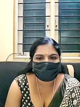 Snapshot of rani_deepa chatting on December 3, 2024, 2:55 pm rani deepa online show from December 3, 2024, 2:55 pm