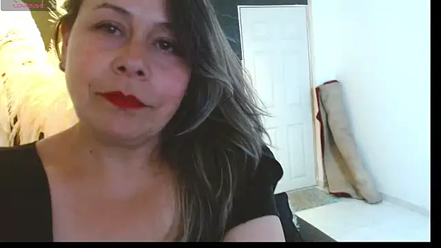 CINTHIA1609 online show from November 4, 2025, 7:17 pm