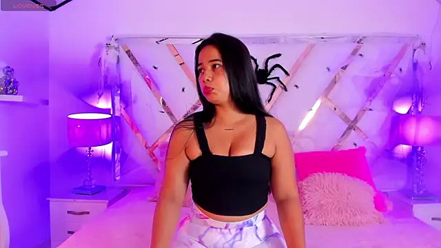 naughty  sara online show from October 17, 2025, 11:45 am