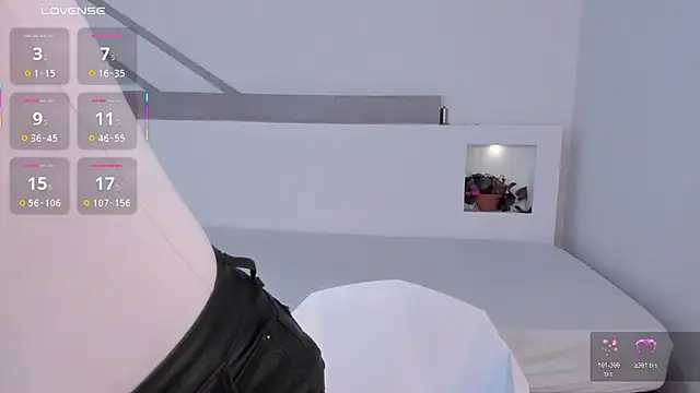 Snapshot of ScarlettWet9 chatting on November 4, 2025, 11:03 am ScarlettWet9 online show from November 4, 2025, 11:03 am