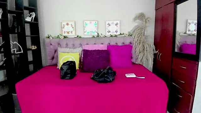 Snapshot of _Pamela_ebony chatting on June 13, 2026, 1:09 pm Pamela ebony online show from June 13, 2026, 1:09 pm