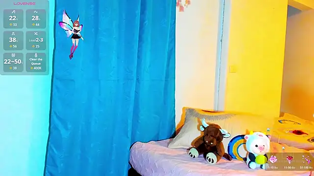 miavalentinaaa online show from October 28, 2025, 2:12 am