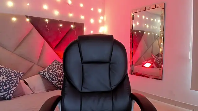 GiaFu online show from October 30, 2025, 6:16 pm