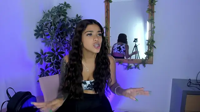 GiaFu online show from October 14, 2025, 1:01 pm