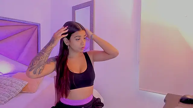 Snapshot of GiaFu chatting on February 13, 2026, 3:23 pm GiaFu online show from February 13, 2026, 3:23 pm