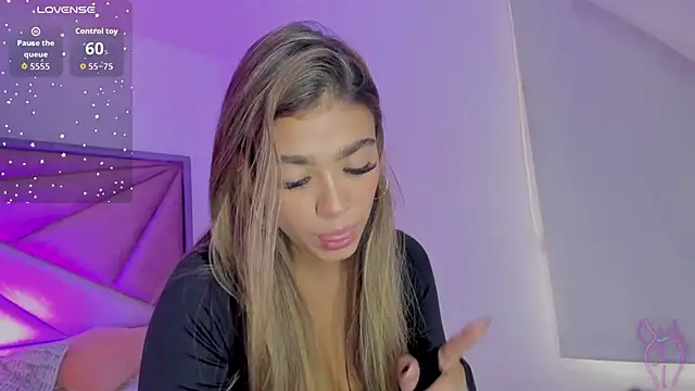 Snapshot of GiaFu chatting on February 25, 2026, 3:34 pm GiaFu online show from February 25, 2026, 3:34 pm