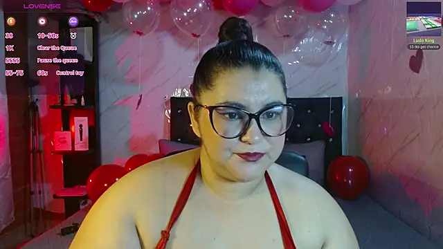 Snapshot of KATIIA16 chatting on February 13, 2025, 8:59 am KATIIA16 online show from February 13, 2025, 8:59 am