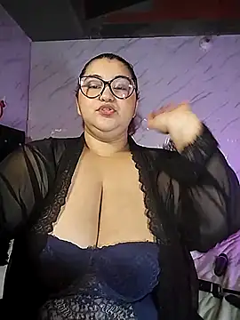Snapshot of KATIIA16 chatting on March 12, 2025, 12:57 pm KATIIA16 online show from March 12, 2025, 12:57 pm