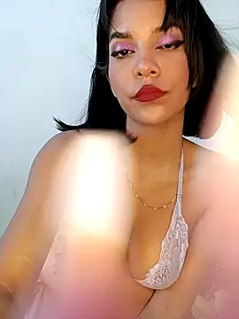 Snapshot of misskitty19-01 chatting on January 13, 2025, 12:56 pm misskitty19-01 online show from January 13, 2025, 12:56 pm