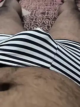 Snapshot of rana9639_1 chatting on October 14, 2025, 1:01 pm rana9639 1 online show from October 14, 2025, 1:01 pm