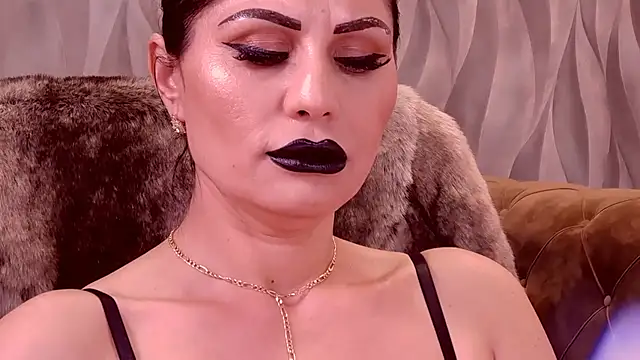 Snapshot of Sara_Poison chatting on March 21, 2025, 1:12 pm Sara Poison online show from March 21, 2025, 1:12 pm