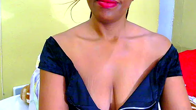 Snapshot of Mollybrookexx chatting on July 8, 2026, 6:14 am Mollybrookexx online show from July 8, 2026, 6:14 am
