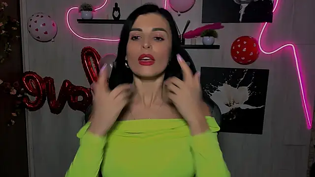 Snapshot of KayWuds chatting on February 20, 2025, 1:51 pm KayWuds online show from February 20, 2025, 1:51 pm