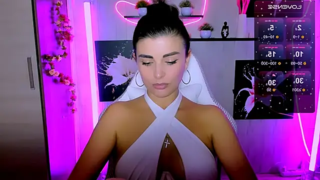 KayWuds online show from December 3, 2025, 5:30 am