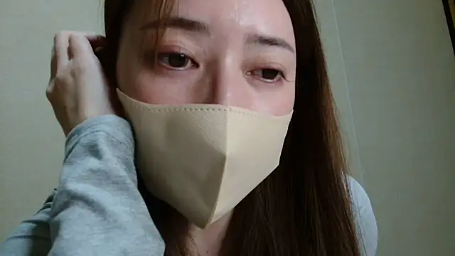 -Mami-xo online show from December 8, 2024, 2:30 pm