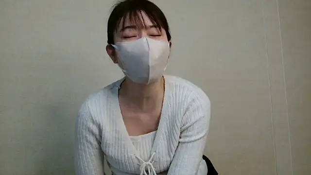 -Mami-xo online show from March 2, 2025, 1:09 pm