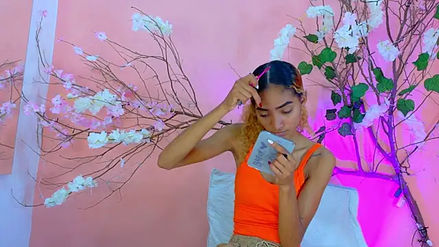 Snapshot of Charlotte_Love10 chatting on February 27, 2026, 2:06 pm Charlotte Love10 online show from February 27, 2026, 2:06 pm