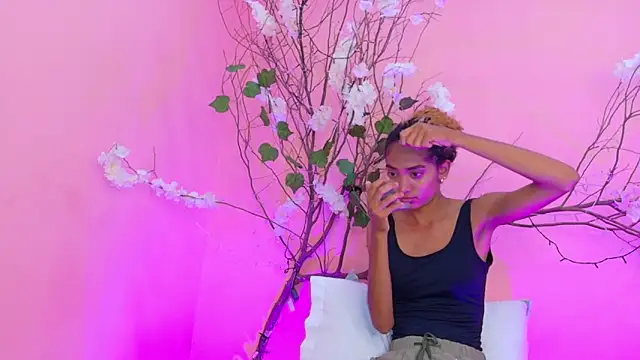 Charlotte Love10 online show from March 15, 2026, 11:39 am