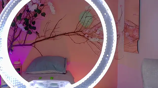 Snapshot of Charlotte_Love10 chatting on March 3, 2026, 12:34 pm Charlotte Love10 online show from March 3, 2026, 12:34 pm