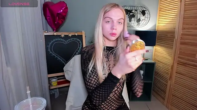 Aria69Stars online show from September 21, 2025, 8:52 am