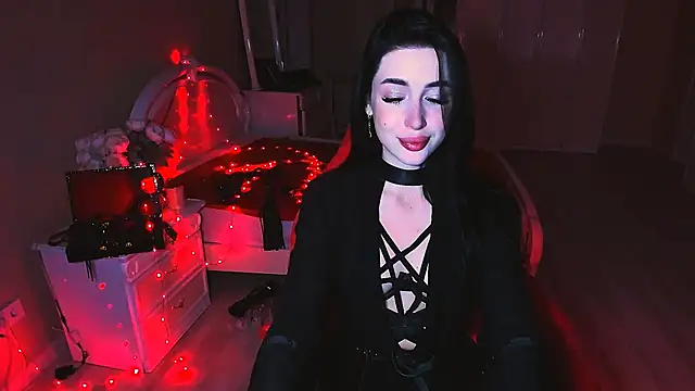 lovely desire online show from October 26, 2025, 9:42 am