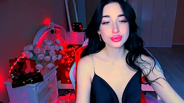 Snapshot of lovely_desire chatting on February 3, 2025, 10:36 am lovely desire online show from February 3, 2025, 10:36 am