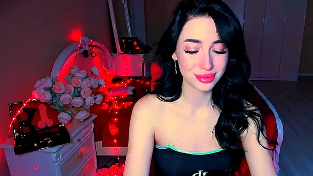 Snapshot of lovely_desire chatting on February 5, 2025, 6:24 am lovely desire online show from February 5, 2025, 6:24 am