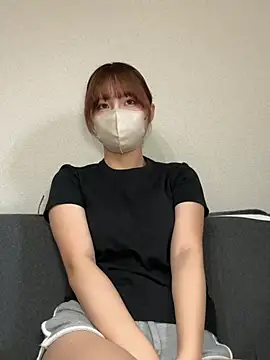 Snapshot of -x_MIU_x chatting on July 12, 2026, 6:25 am -x MIU x online show from July 12, 2026, 6:25 am