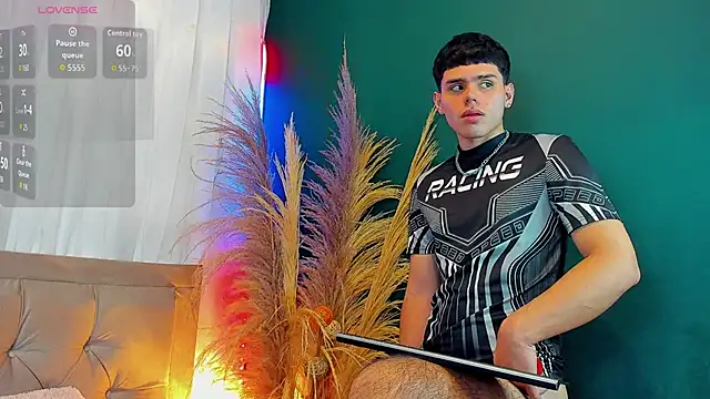 Snapshot of Nathaniel_Park chatting on October 14, 2025, 5:08 am Nathaniel Park online show from October 14, 2025, 5:08 am