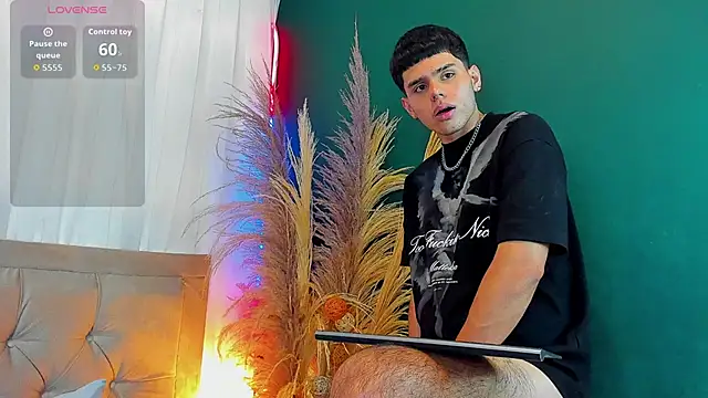 Snapshot of Nathaniel_Park chatting on October 12, 2025, 1:07 am Nathaniel Park online show from October 12, 2025, 1:07 am