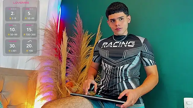 Snapshot of Nathaniel_Park chatting on September 18, 2025, 4:48 am Nathaniel Park online show from September 18, 2025, 4:48 am