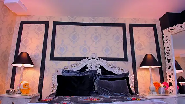 ImSophiie online show from February 10, 2025, 9:15 pm