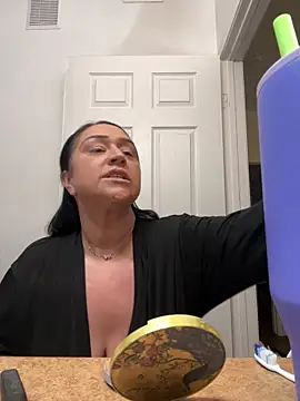 AlyssiaAmoreXO online show from October 10, 2025, 11:16 pm