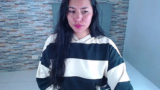 Snapshot of _joy_yva chatting on October 26, 2025, 7:47 pm joy yva online show from October 26, 2025, 7:47 pm