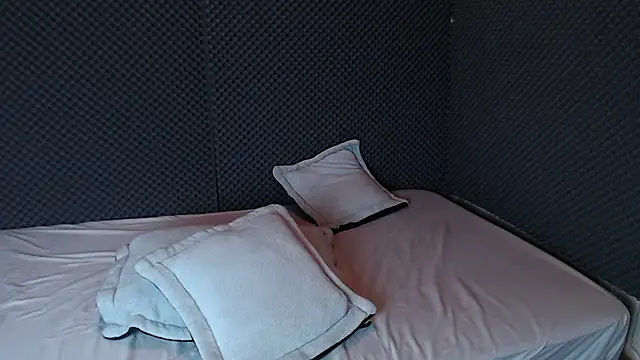 Snapshot of _joy_yva chatting on November 29, 2025, 9:37 pm joy yva online show from November 29, 2025, 9:37 pm