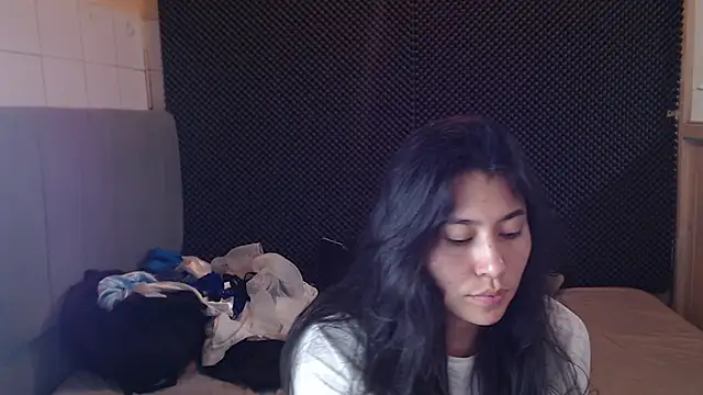 Snapshot of _joy_yva chatting on November 27, 2025, 12:00 am joy yva online show from November 27, 2025, 12:00 am