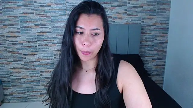 Snapshot of _joy_yva chatting on October 6, 2025, 11:27 pm joy yva online show from October 6, 2025, 11:27 pm