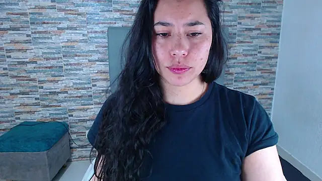 Snapshot of _joy_yva chatting on November 5, 2025, 2:42 pm joy yva online show from November 5, 2025, 2:42 pm