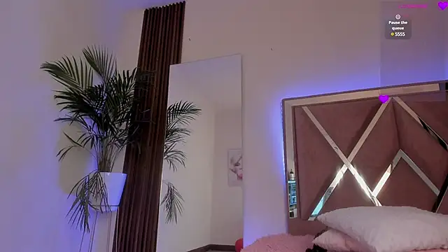 Snapshot of Eimyaniston_cute chatting on February 22, 2025, 1:46 pm Eimyaniston cute online show from February 22, 2025, 1:46 pm