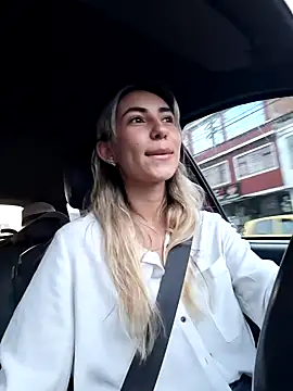 Scarlett Khan online show from February 2, 2025, 11:00 pm