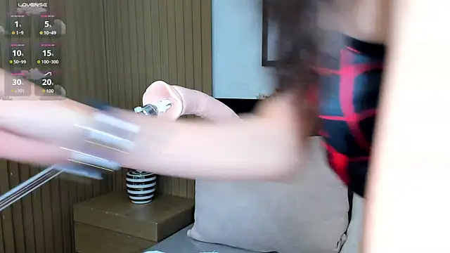 doll bella  online show from April 10, 2026, 7:54 pm