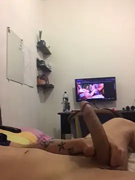 aely155 online show from October 24, 2025, 5:28 am