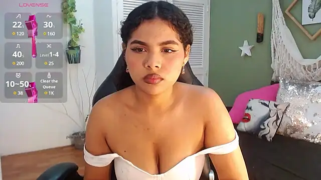 Snapshot of ashly_collin9 chatting on March 4, 2025, 2:21 pm ashly collin9 online show from March 4, 2025, 2:21 pm