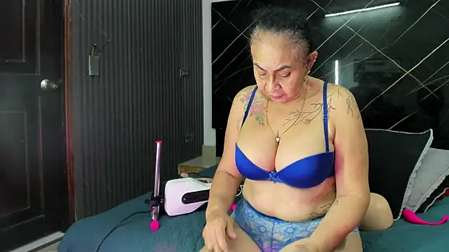 cloee-rabbyt online show from October 20, 2025, 11:44 am