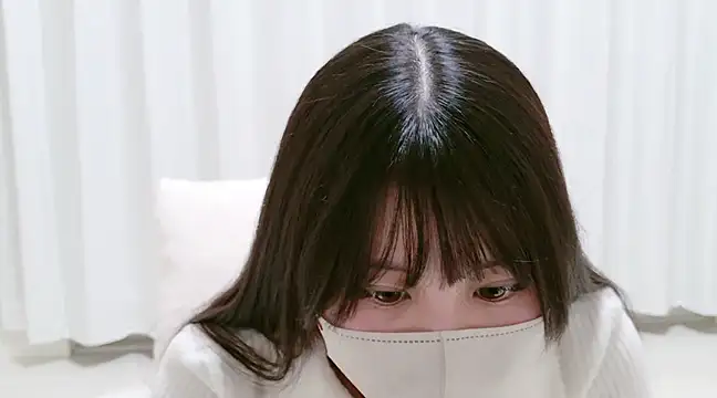 yuki room online show from February 9, 2025, 2:50 pm