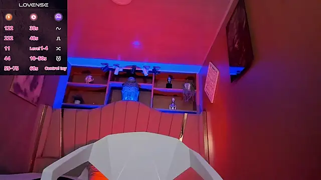 Lucy Williiams online show from October 15, 2025, 12:02 pm