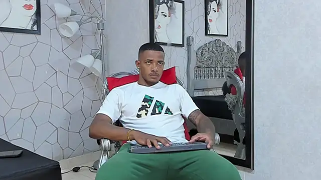 Snapshot of jackmacson chatting on December 5, 2024, 7:22 pm jackmacson online show from December 5, 2024, 7:22 pm