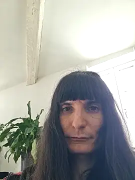 Snapshot of CeriseLapine chatting on April 24, 2026, 6:26 am CeriseLapine online show from April 24, 2026, 6:26 am
