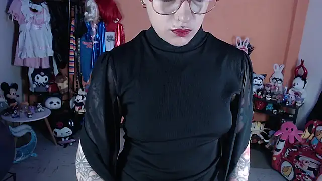 MissMiia2 online show from May 14, 2026, 12:57 pm