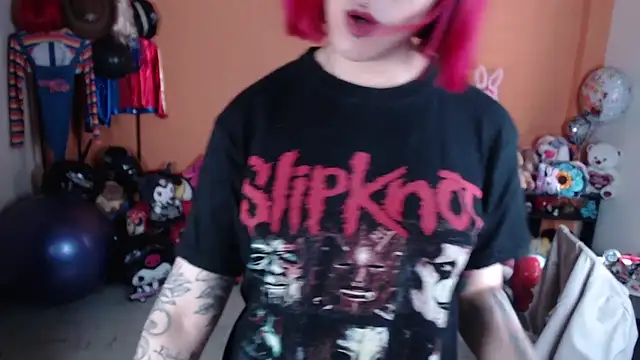 MissMiia2 online show from October 18, 2025, 4:09 pm